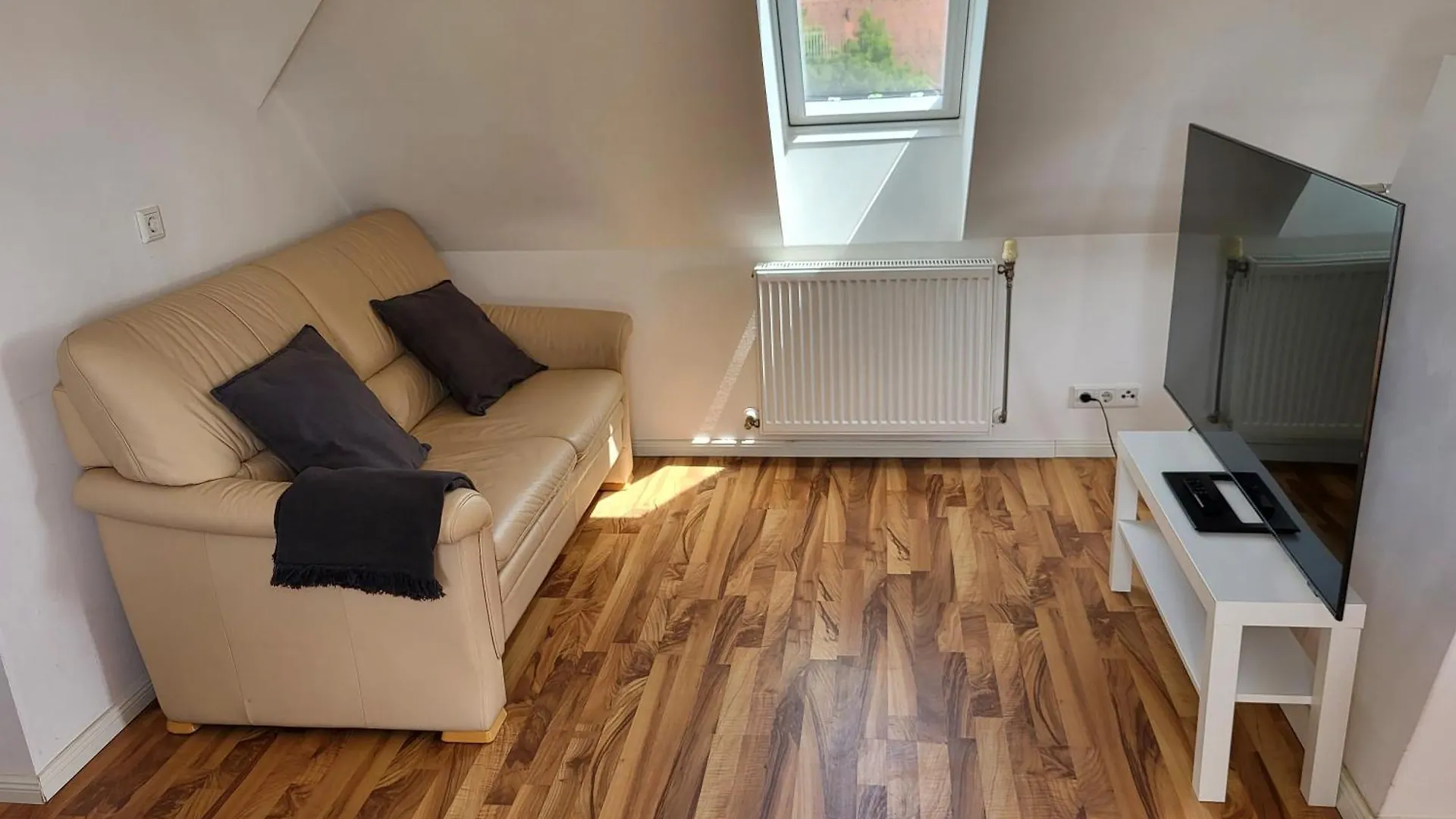 Dachgeschosswohnung 1 - Apartments Am Schloss Oberschleissheim